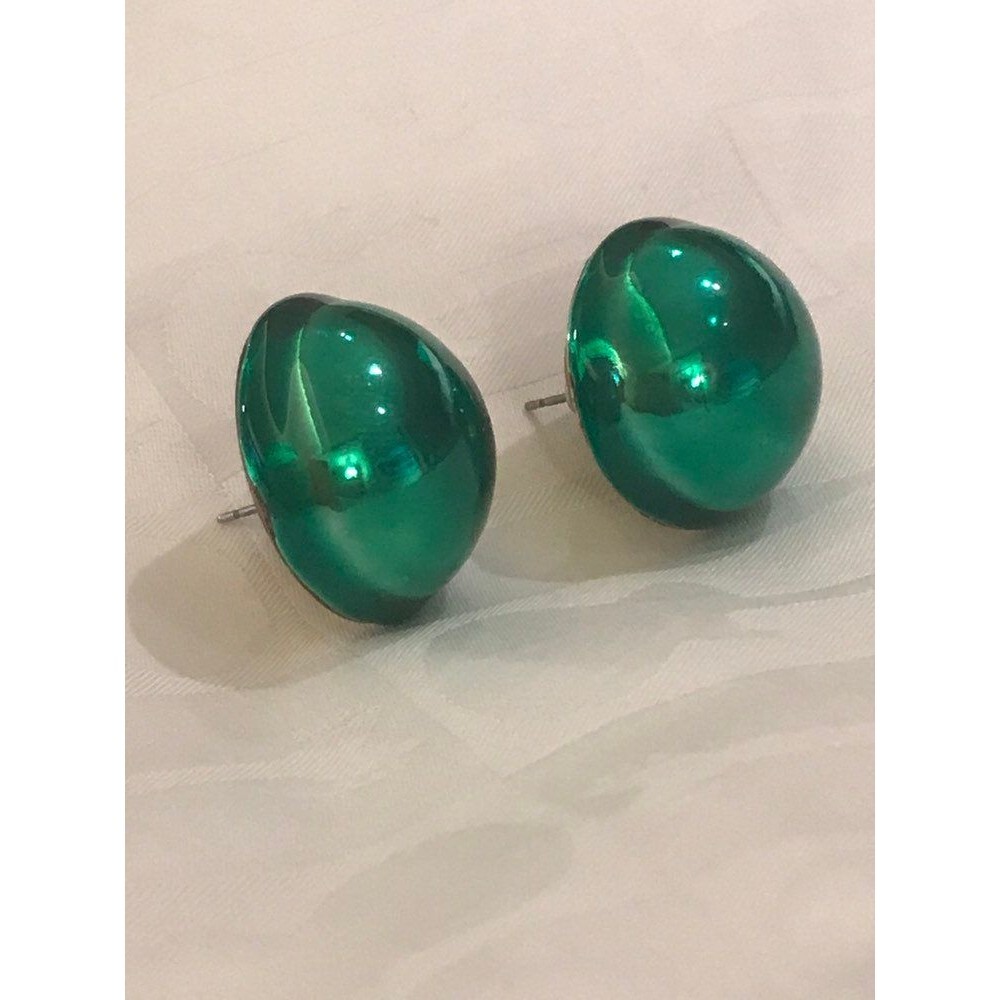 Kelly Green Vintage Earrings